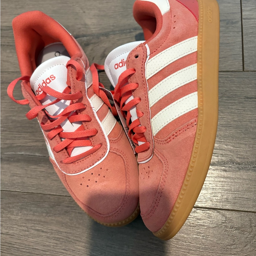 Womens Adidas Breaknet Sleek size 6